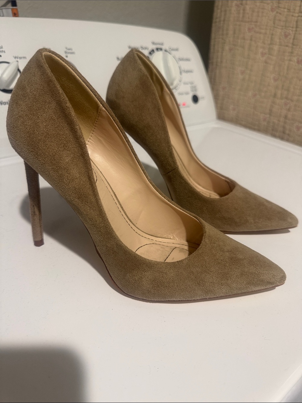 Fashion Nova Pointed Suede Pumps in Taupe